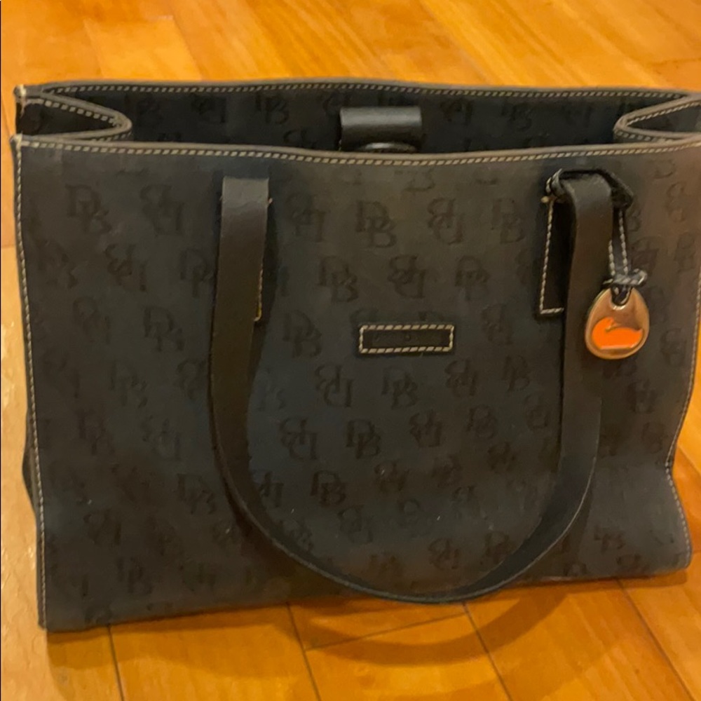 Dooney & Burke classic black purse